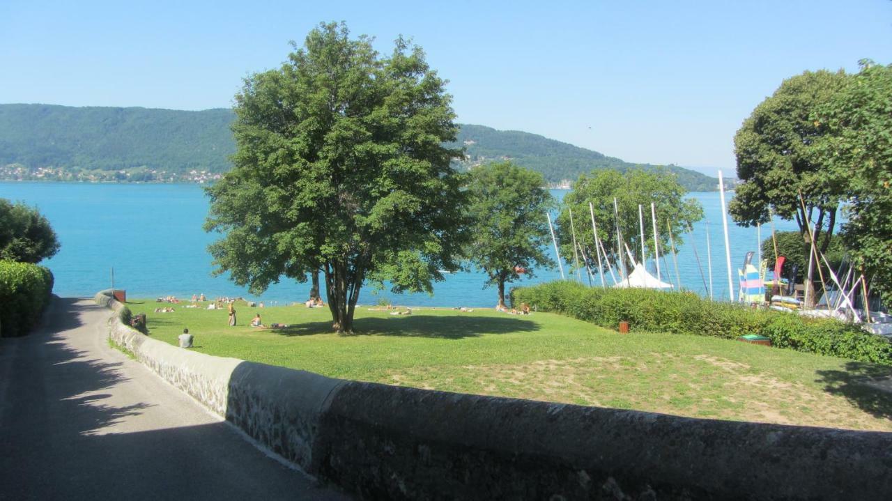 Villa Le Lac Cottage Au Bord Du Lac D'Annecy - Chambre Chez L'Habitant - Les Terrasses Du Lac Veyrier-du-Lac Dış mekan fotoğraf